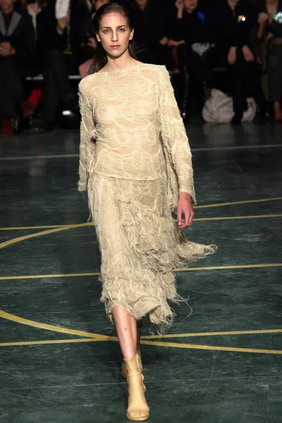 Look 13